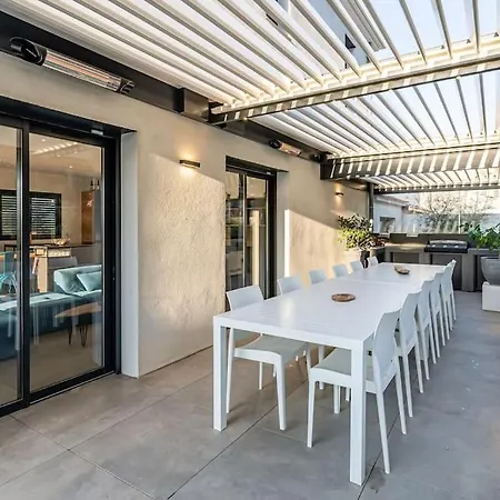 Hedone, 8 Pers, Piscine Chauffee * Hyères
